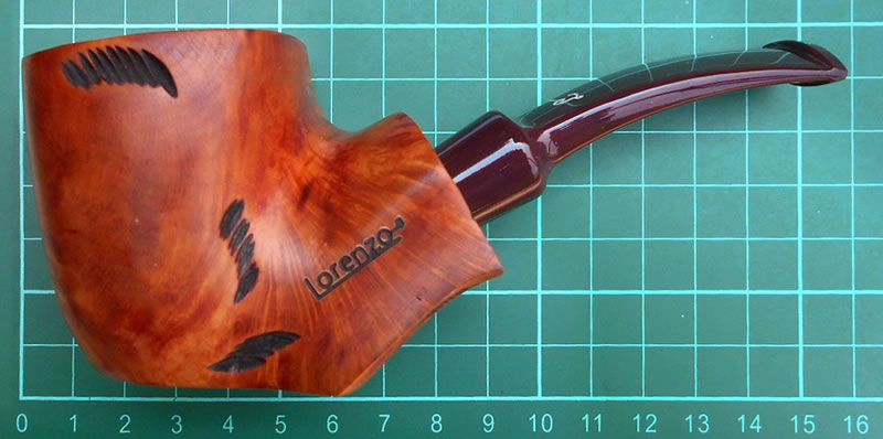 Lorenzo Summa Cum Laude spot carved smoking pipe